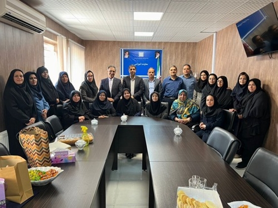 [جشن بازنشستگی دو تن از کارمندان حوزه آموزش دانشگاه 
 